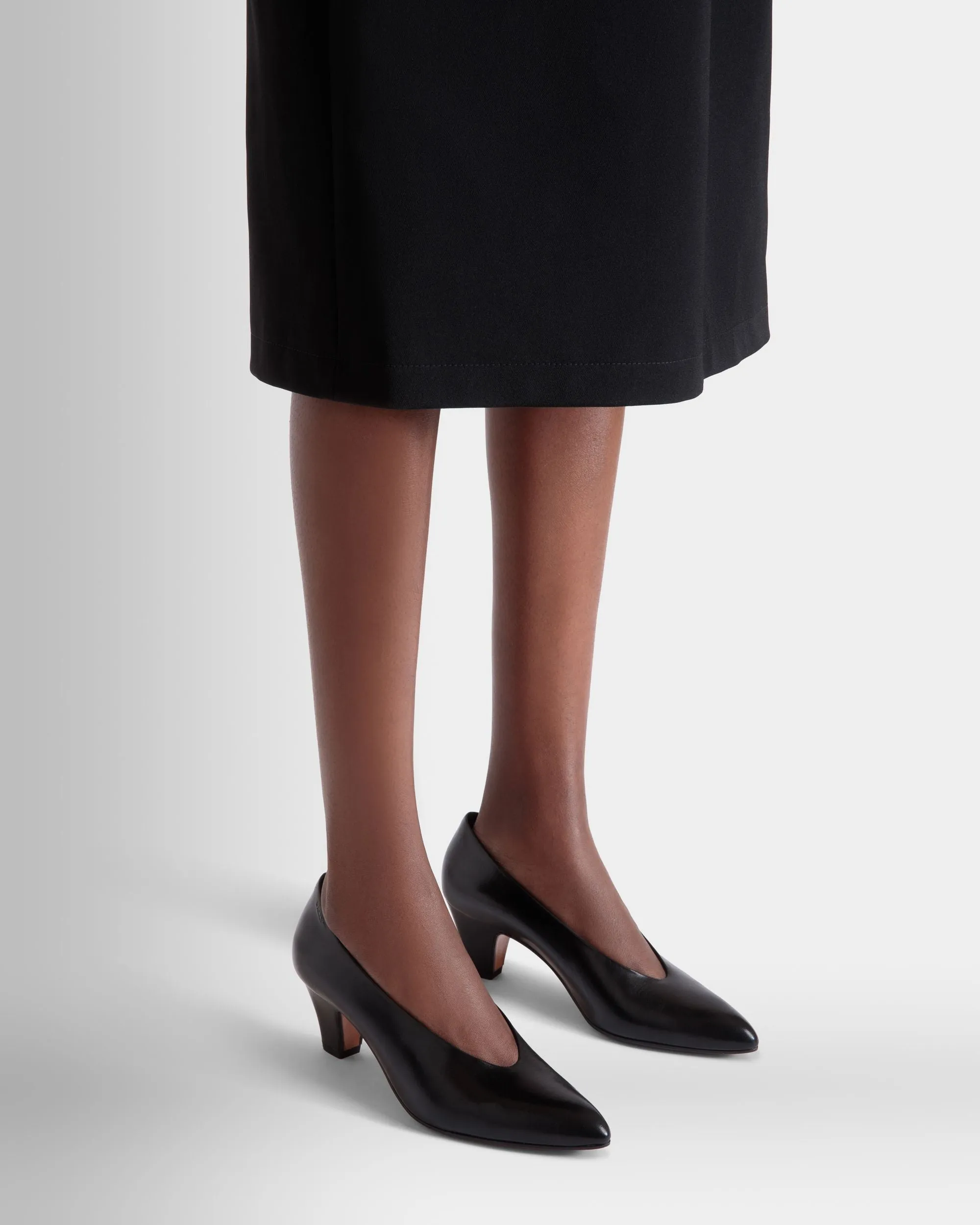 Alva Pump in Black Leather