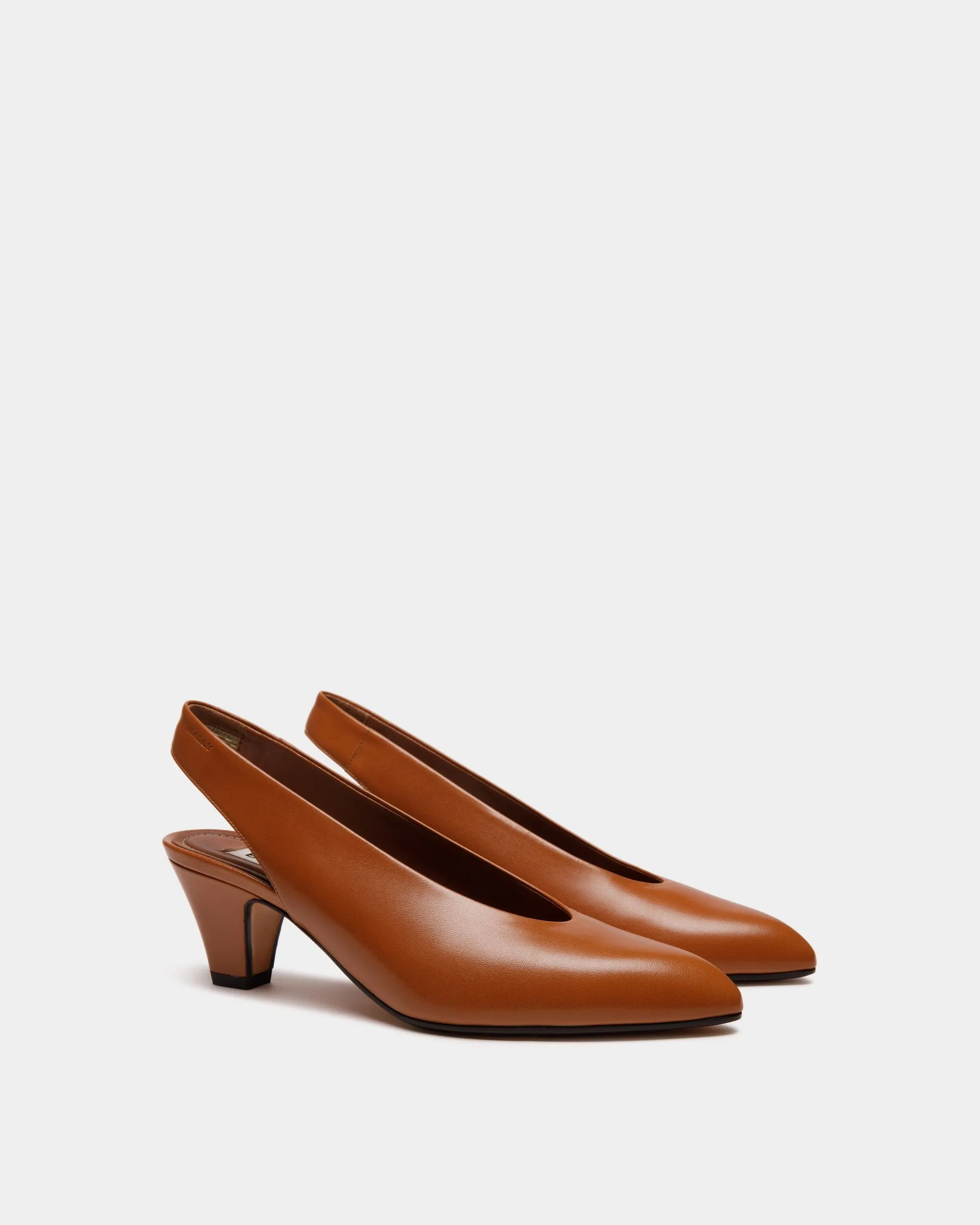 Alva Pump in Brown Leather