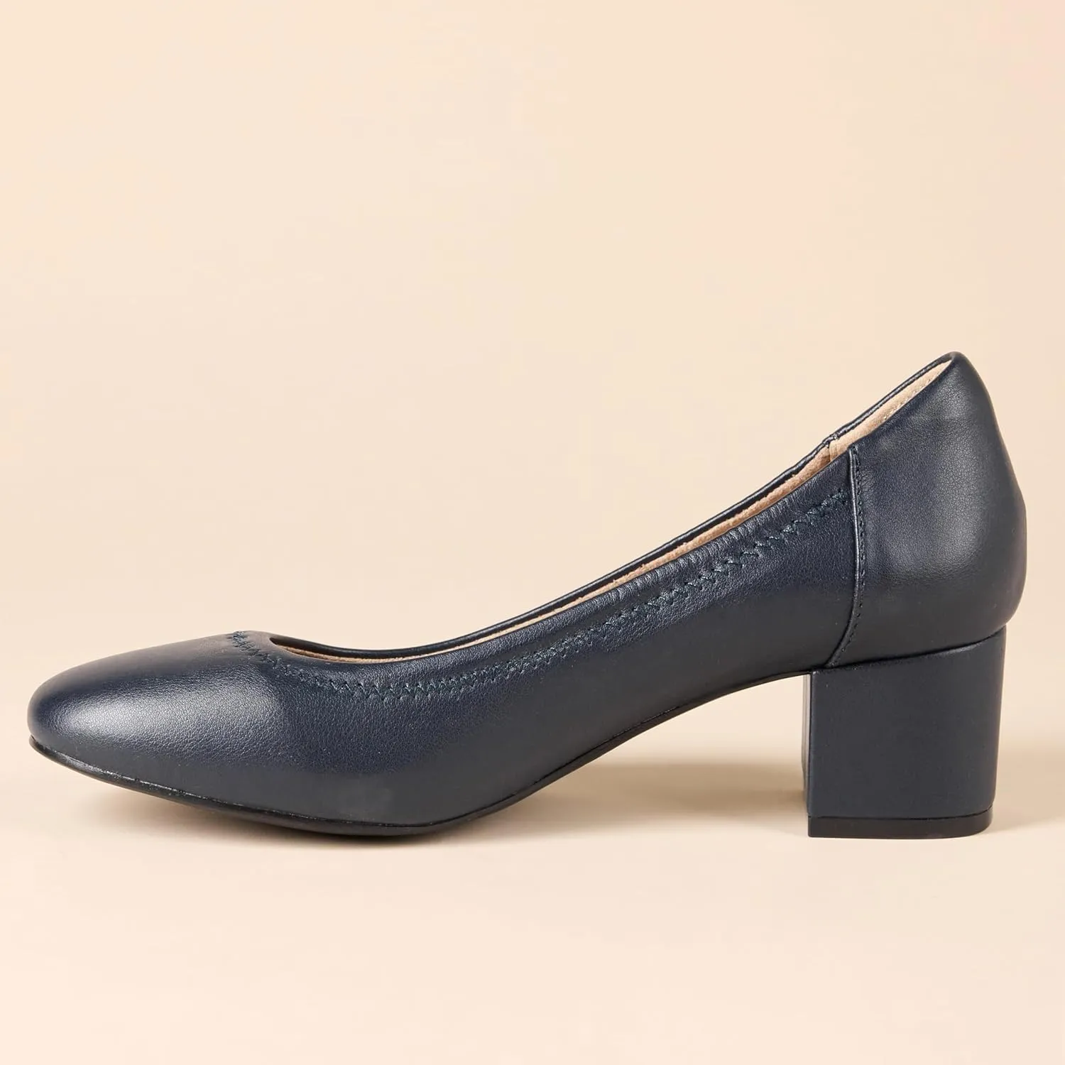 Amazon Essentials Women's Ballet Pump