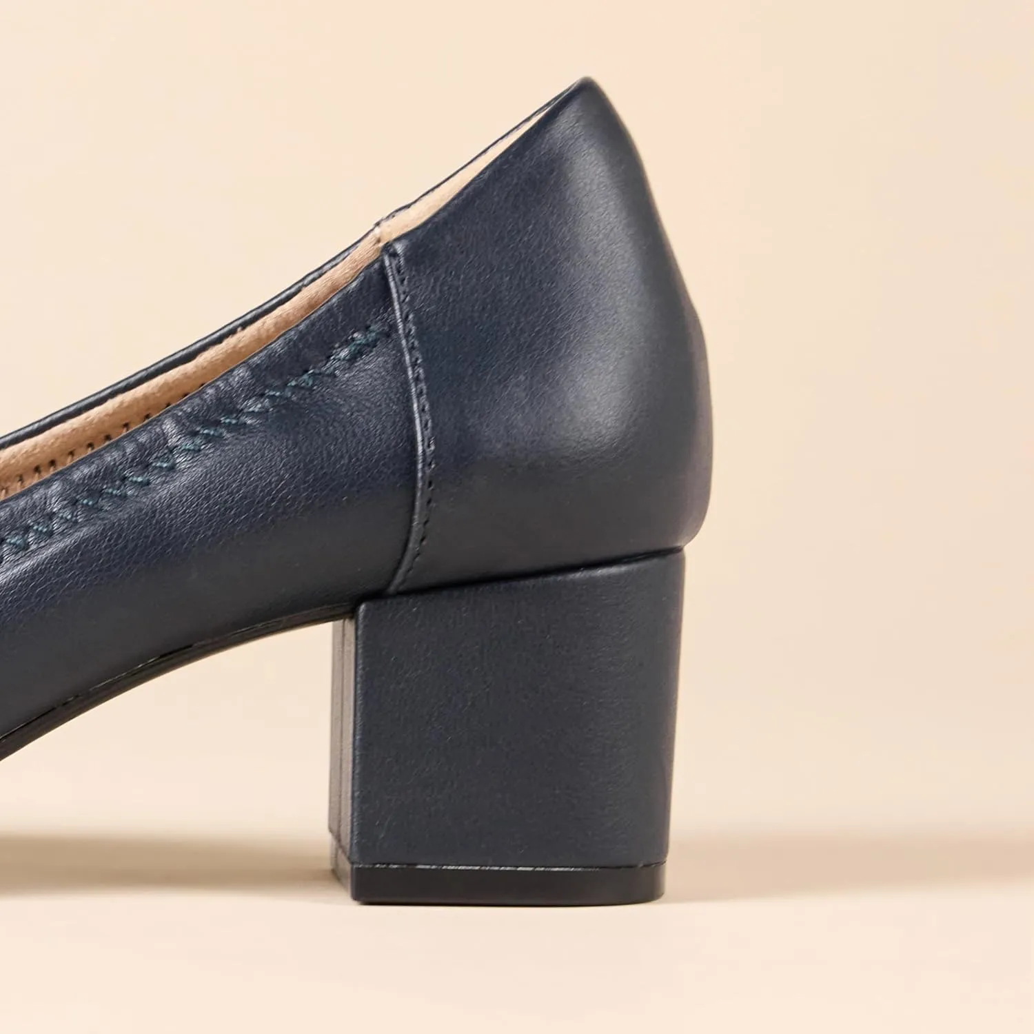 Amazon Essentials Women's Ballet Pump