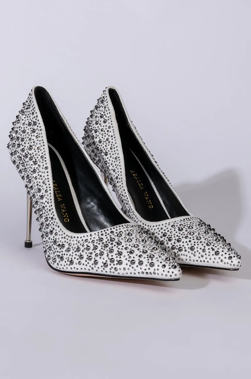 AZALEA WANG GLITCH IN THE SYSTEM STILETTO PUMP IN WHITE