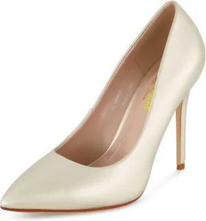 CUSHIONAIRE Women's Alta Dress Pump with  Comfort
