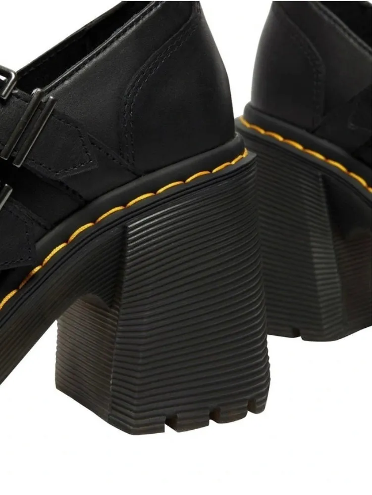 Eviee Sendal Dr Martens