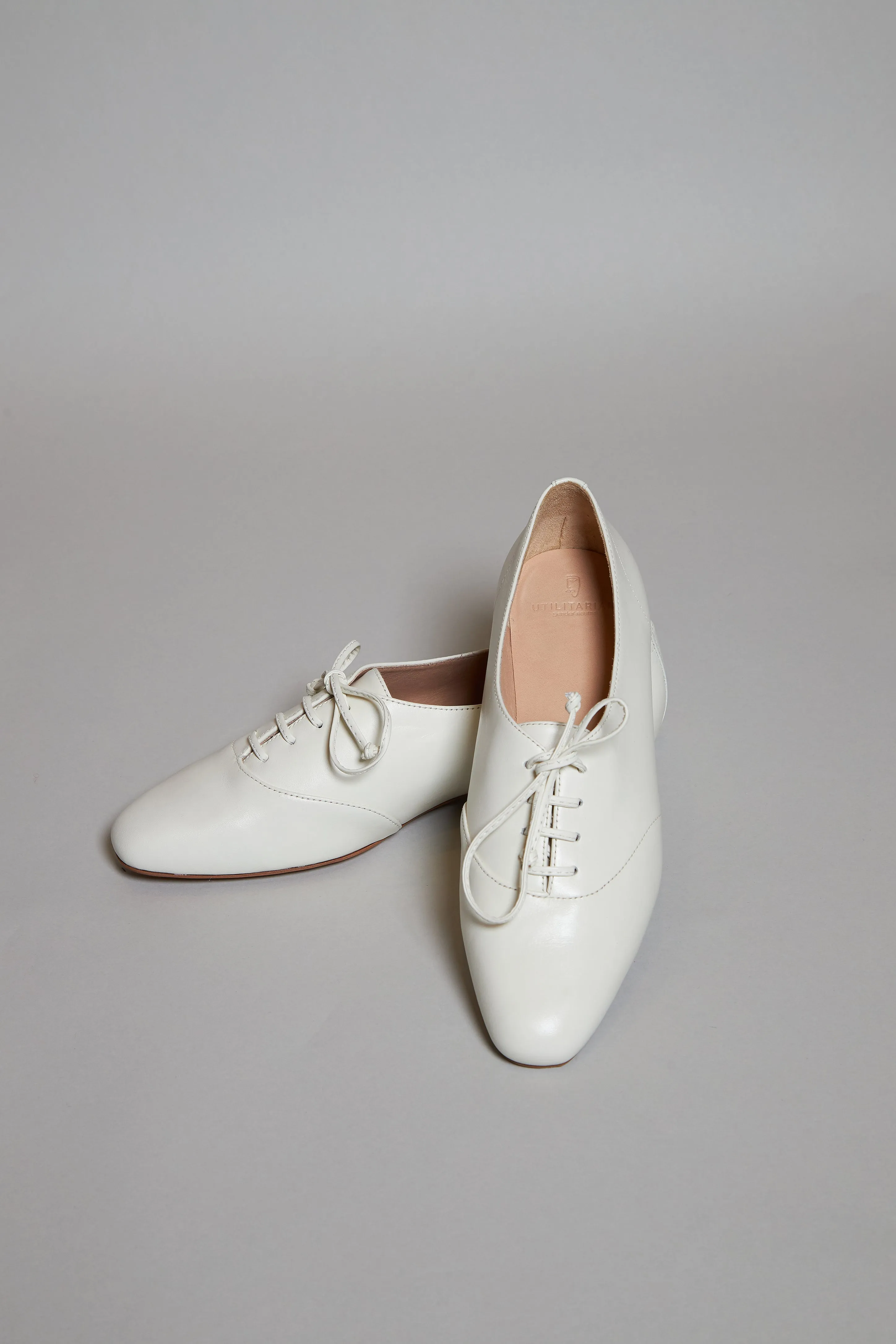FLUID OXFORD in brown - Preorder