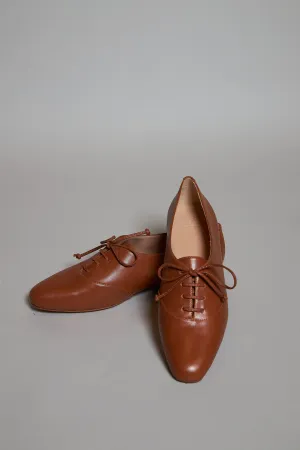FLUID OXFORD in brown - Preorder
