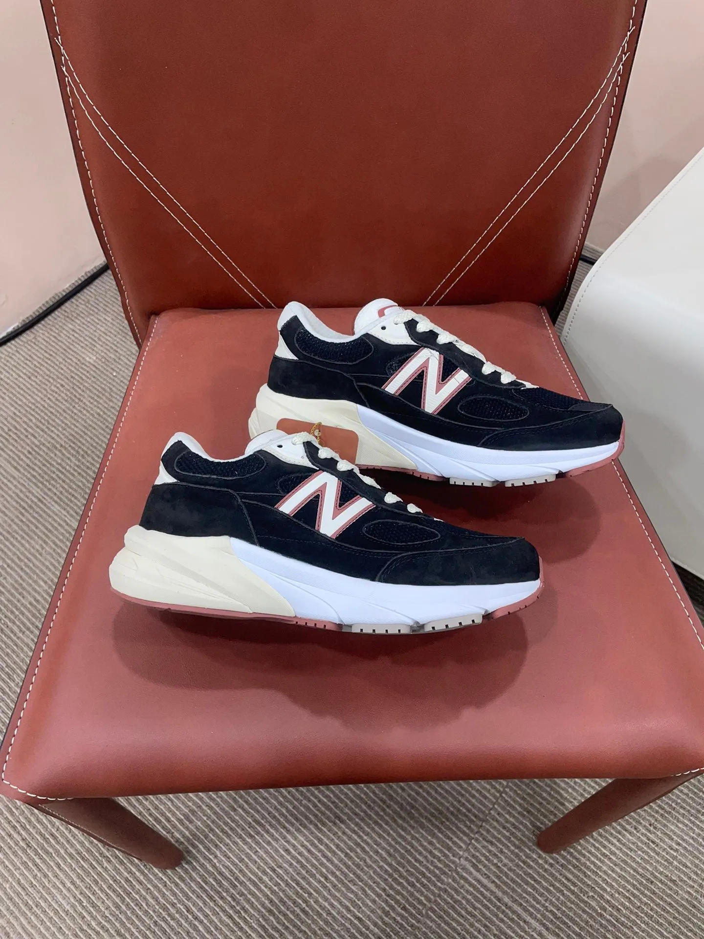 LP x NB 990v6 Sneaker 45mm dark blue suede calfskin and mesh fabric