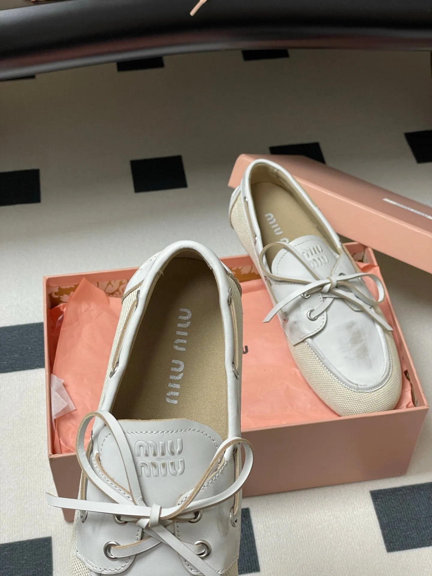 Miumiu White canvas leather loafer 227139