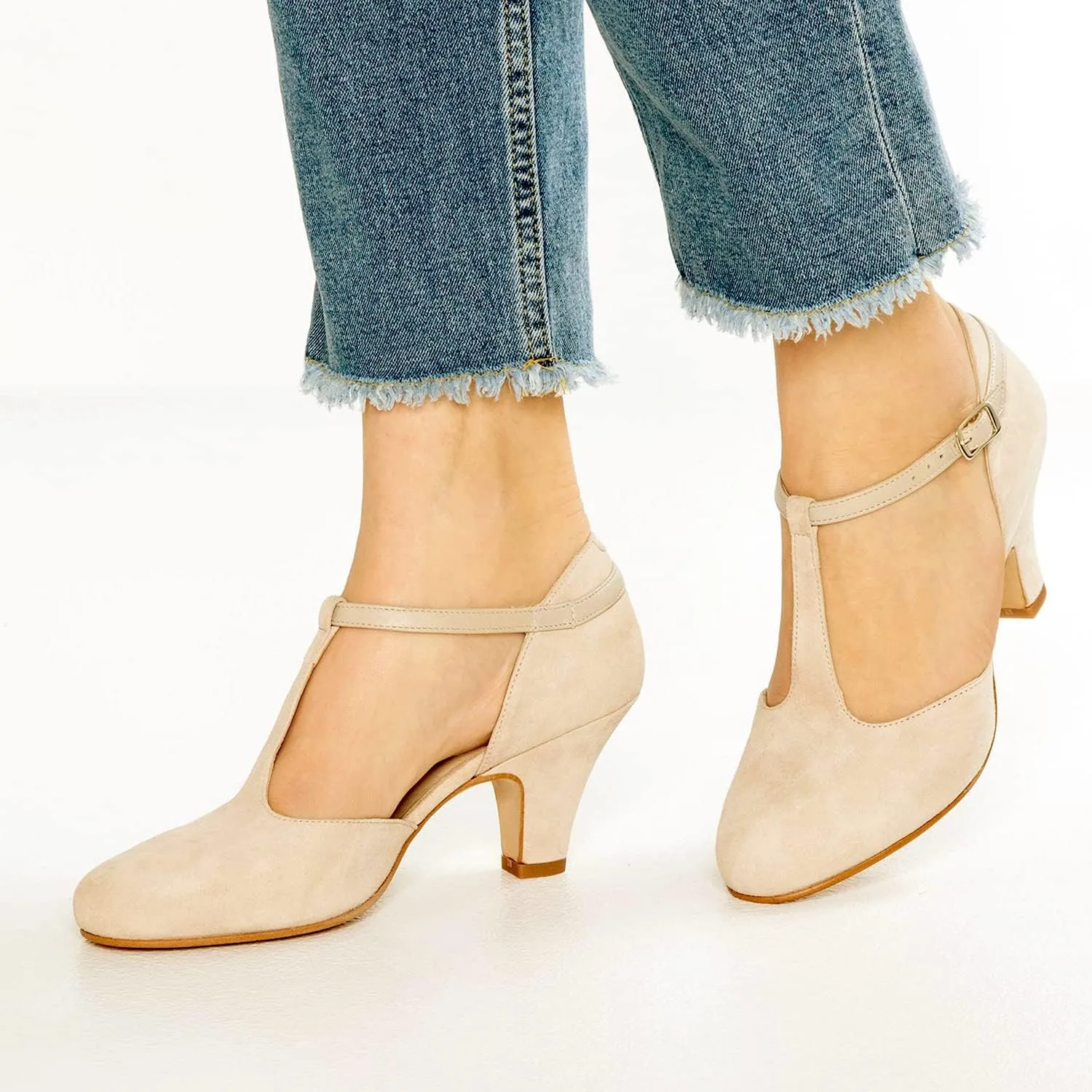 MOOMMO Women Elegant Kitten Heel Mary Jane Pumps Shoes Ankle T-Strap Round Closed Toe Cut-Out Dress Sandals Shoe Chunky Block Heels D-Orsay Suede Work Pump Fall fashion Office Wedding Spring 4-13 M US