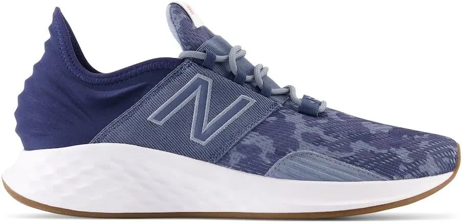 New Balance Men's Fresh Foam Roav V1 Sneaker, Black, 9-11
