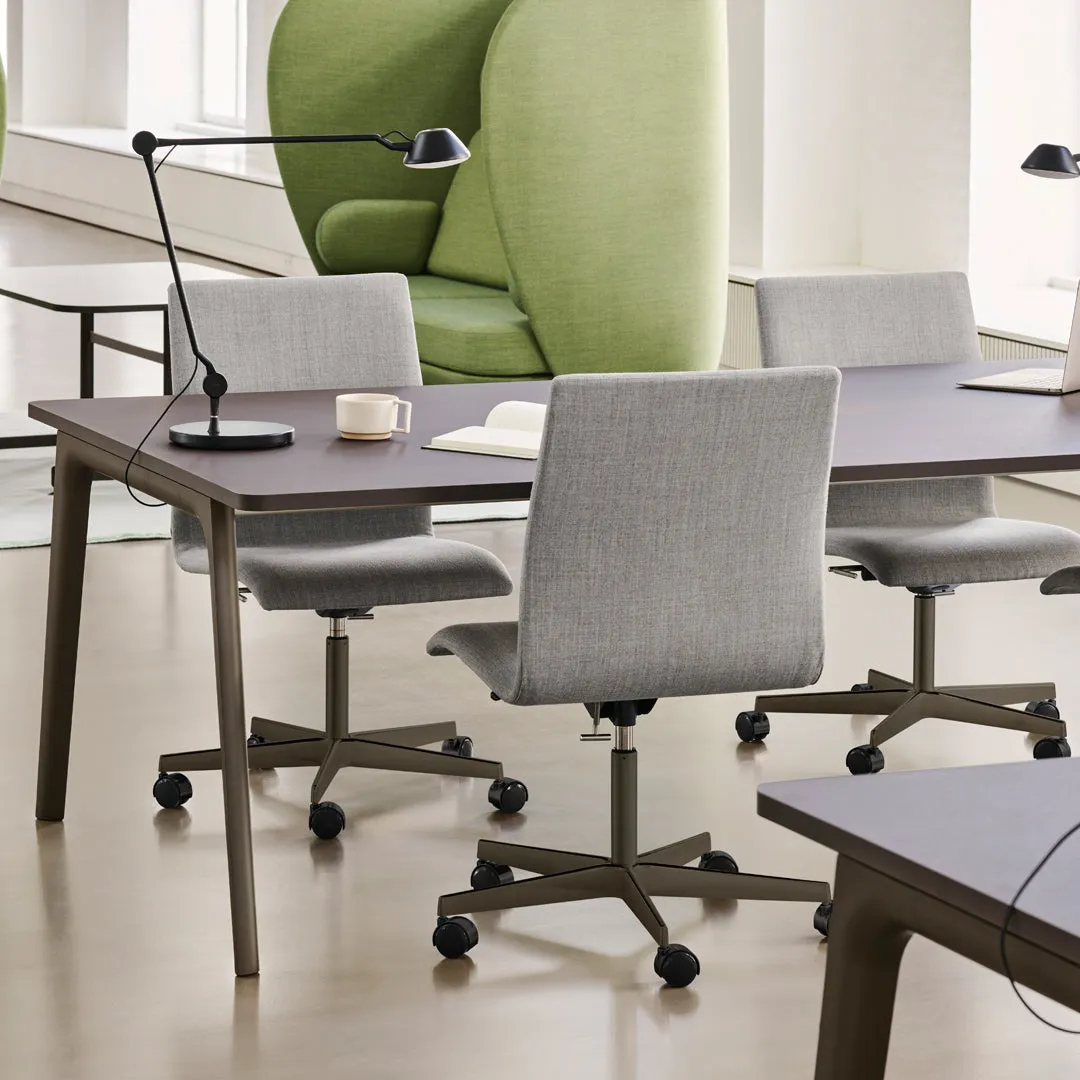 Oxford Low Back Chair - 5 Star Base w/ Casters - Height Adjustable