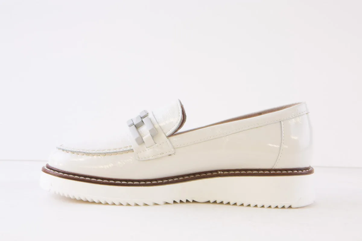 PITILLOS - 5733 LOW WEDGE LOAFER - WHITE PATENT