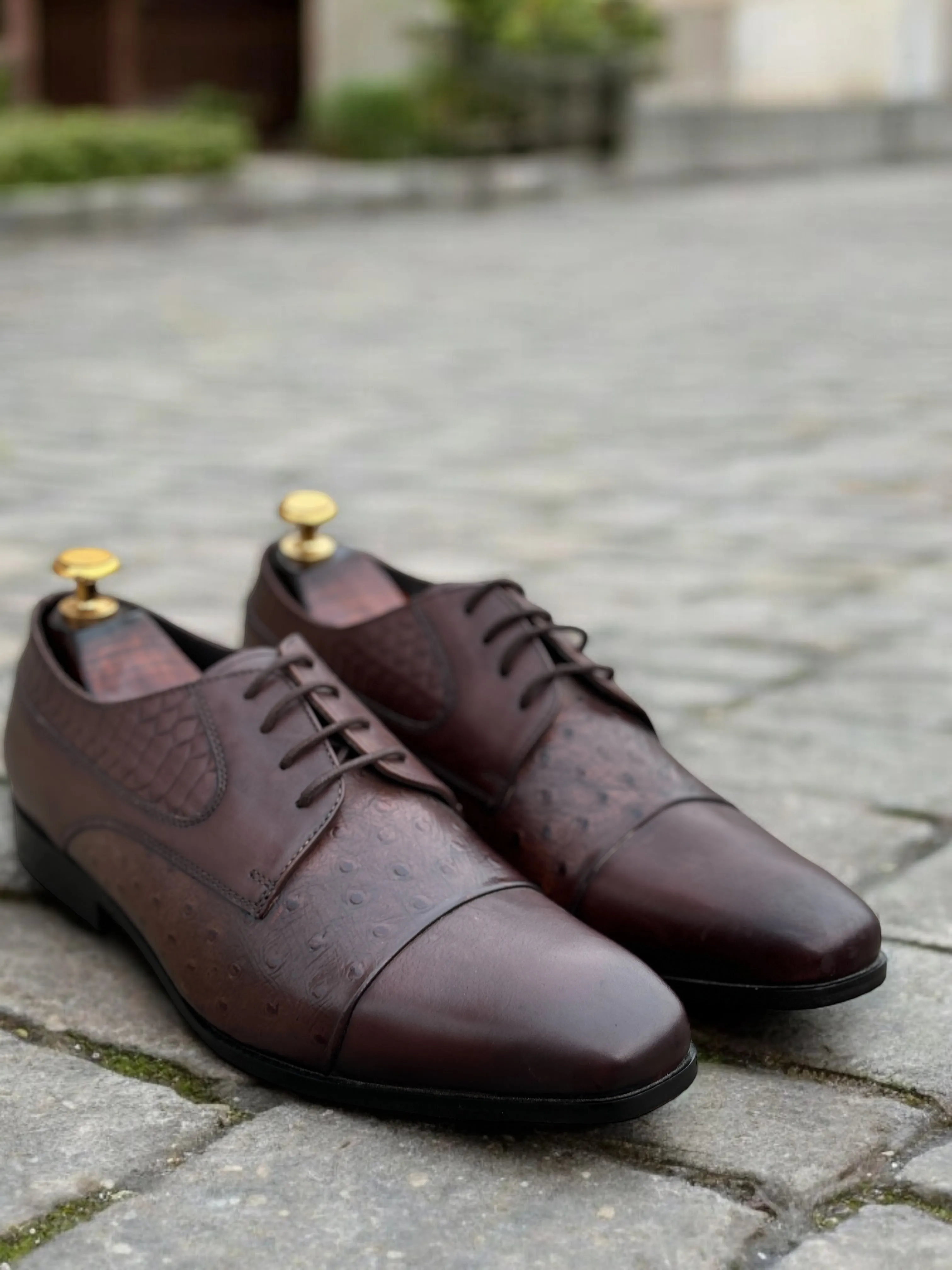 Regal Thorn — Embossed Leather Oxford