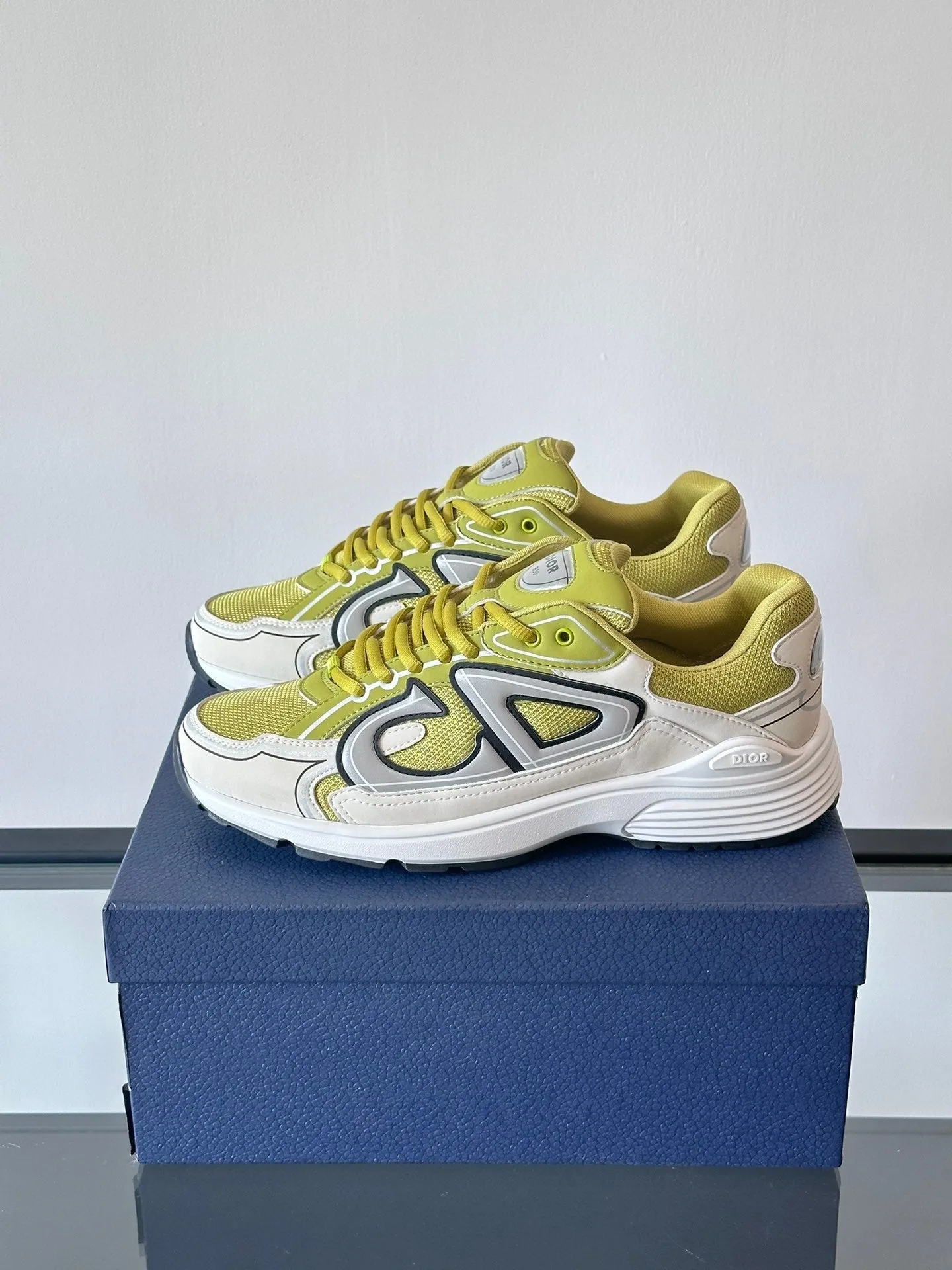 Risk-free DIOR Innovative YELLOW B30