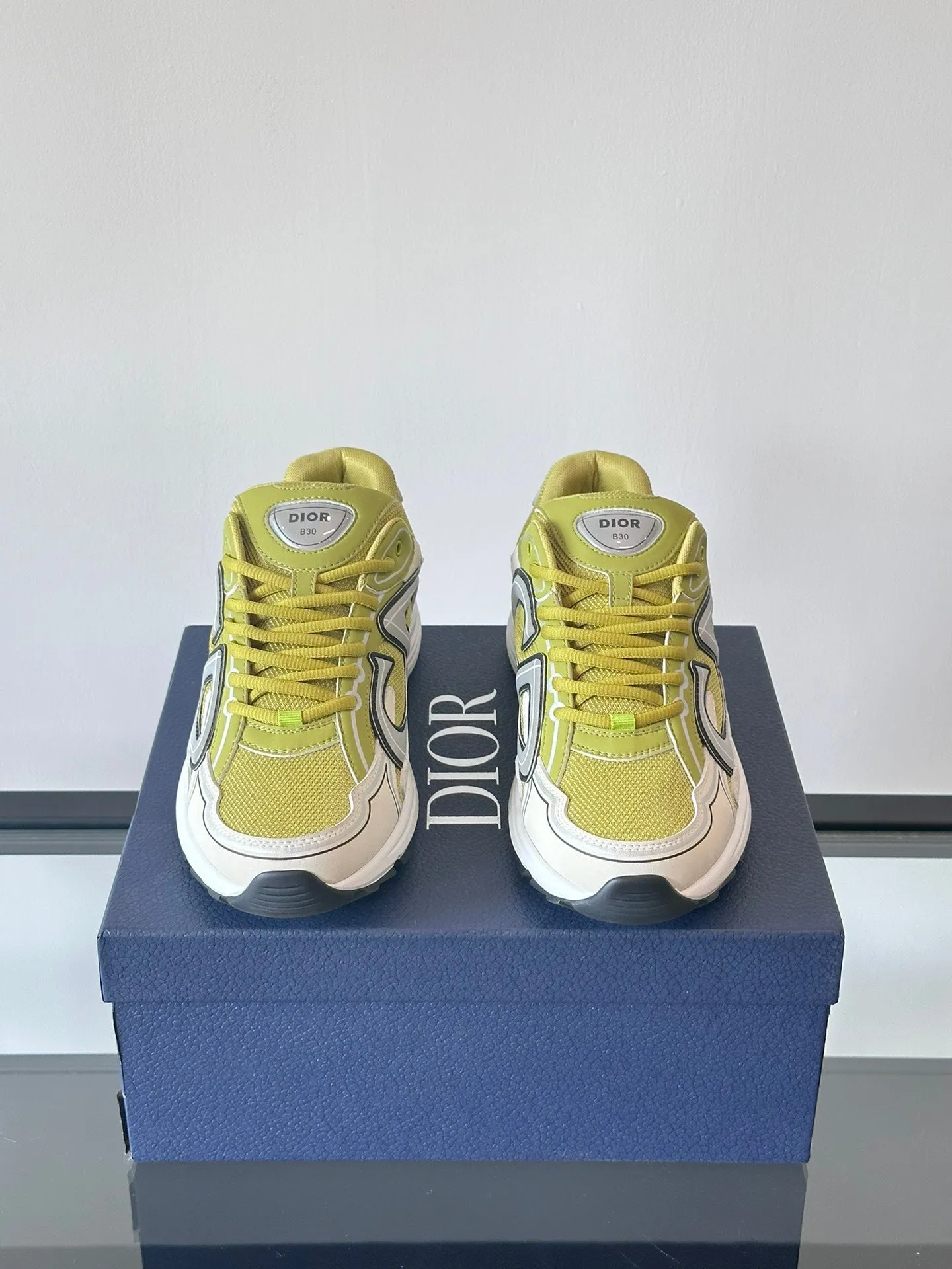 Risk-free DIOR Innovative YELLOW B30