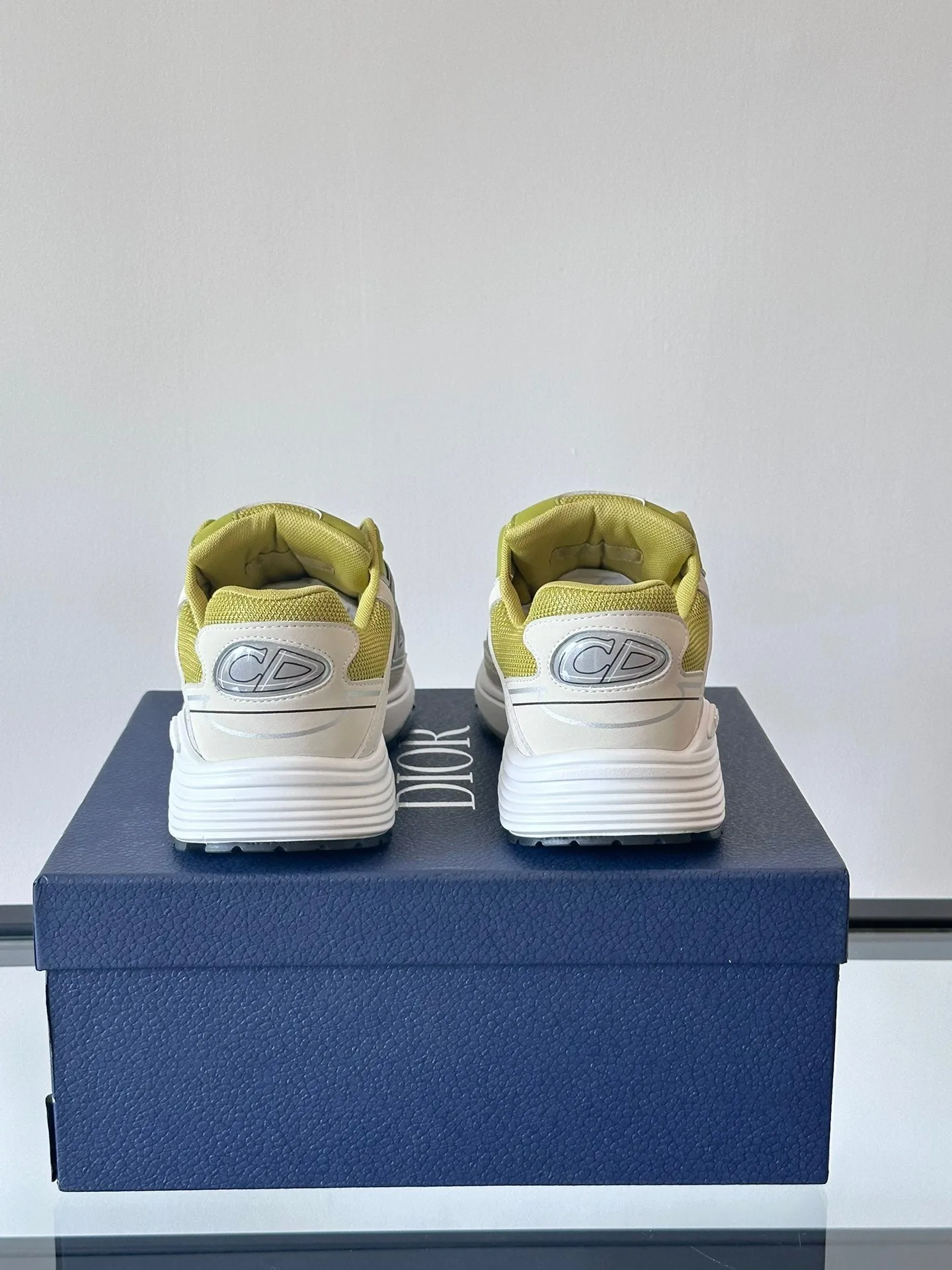 Risk-free DIOR Innovative YELLOW B30