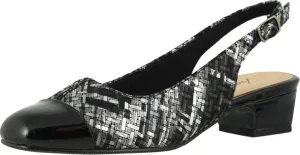 Trotters Women's Dea Pump