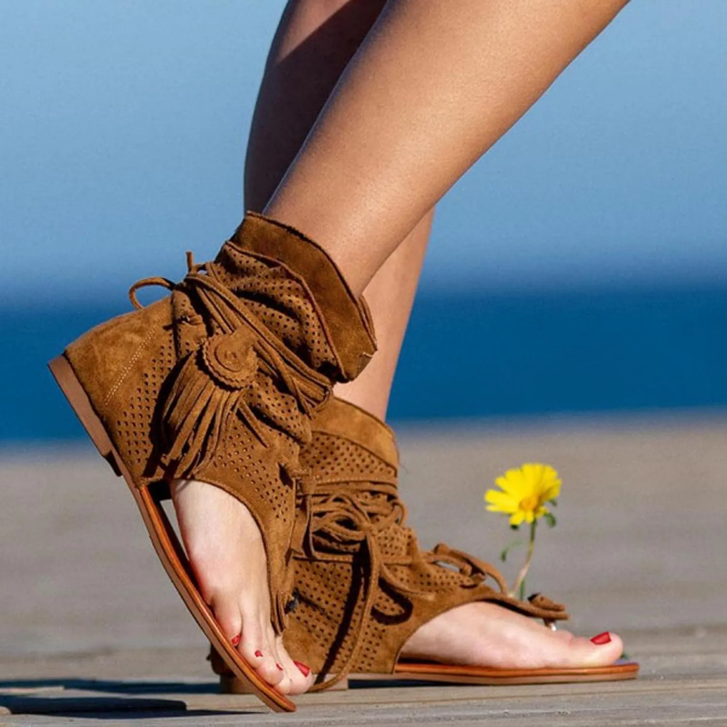 Vintage Flip Flops for Women Bohemian Tassel Clip Toe Straps Lace up Flat Sandals Summer Comfortable Casual Breathable Roman Beach Shoes Boots