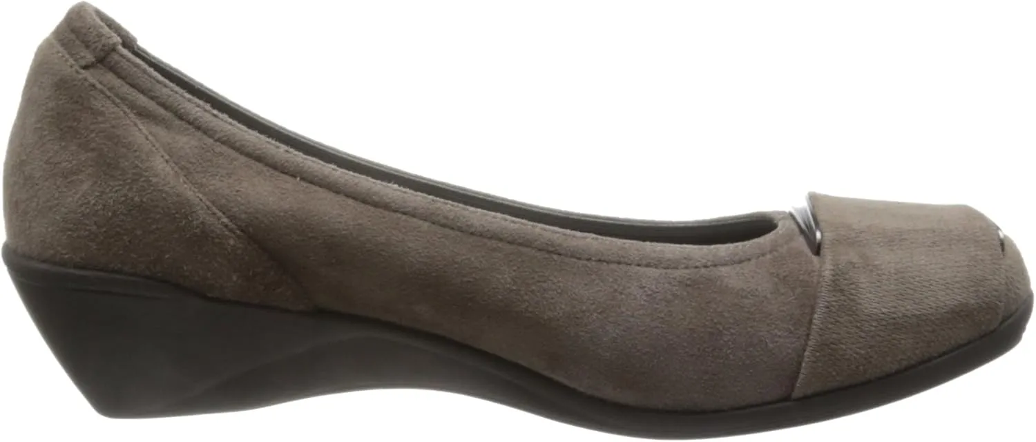 Women's Wedge Sole Pumps