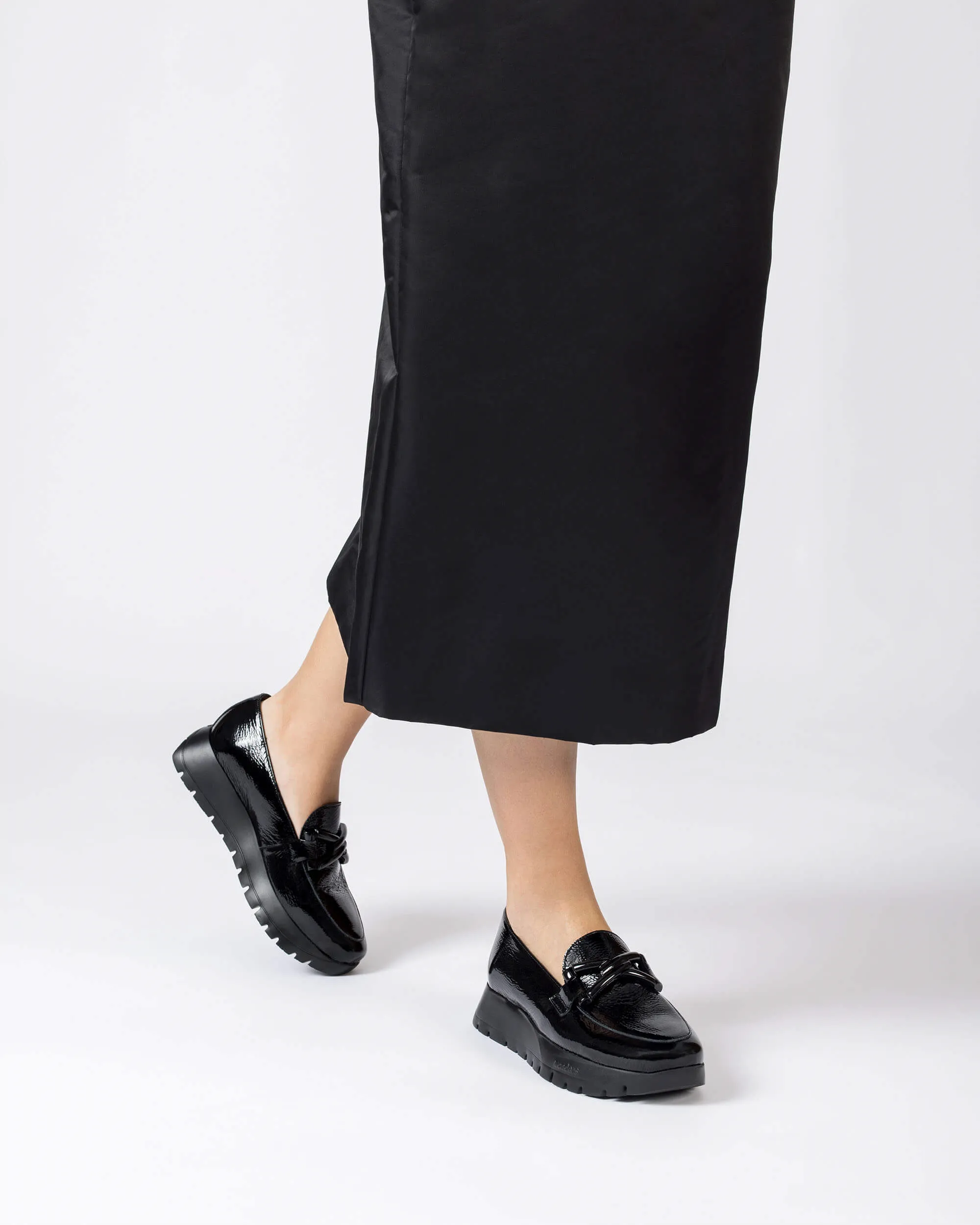 WONDERS - A-2474 CHUNKY LOAFER - BLACK PATENT